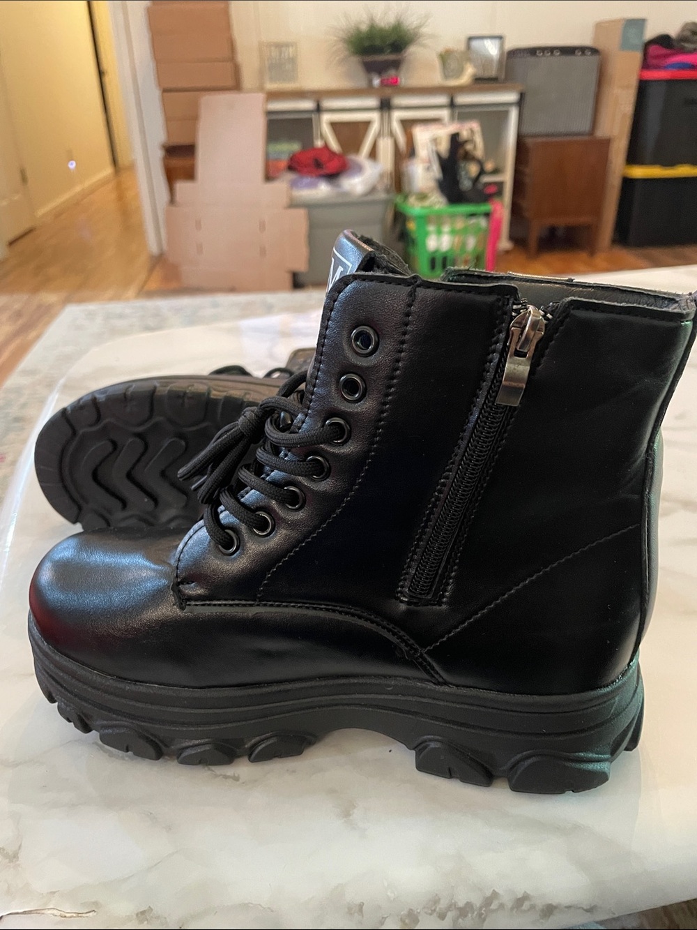 Boots - Picture 4 of 5